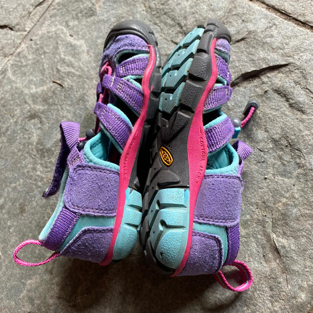 KEEN キーン サンダル　18.5cm パープル　紫 キッズ/ベビー/マタニティのキッズ靴/シューズ(15cm~)(サンダル)の商品写真