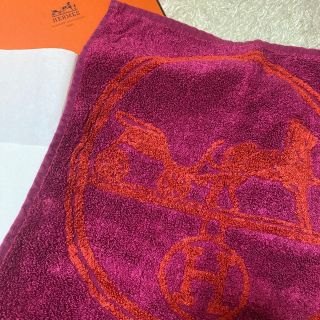 エルメス(Hermes)の❤️yoshi様専用　HERMES  ハンカチ　未使用に近い　⭐️レア　(ハンカチ)