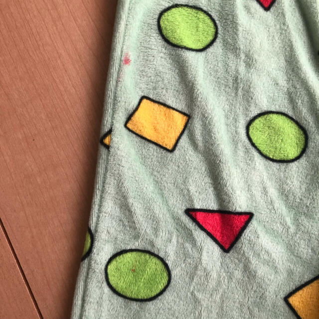 なお様専用100㎝　パジャマ　クレヨンしんちゃん キッズ/ベビー/マタニティのキッズ服男の子用(90cm~)(パジャマ)の商品写真