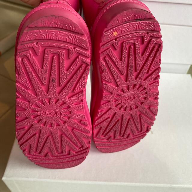 UGG(アグ)の専用　UGG　アグ　キッズ　子供用　レインブーツ　長靴　16cm  ピンク キッズ/ベビー/マタニティのキッズ靴/シューズ(15cm~)(長靴/レインシューズ)の商品写真