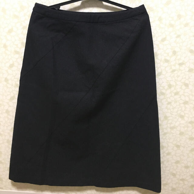 MICHEL KLEIN(ミッシェルクラン)の値下げ　ミッシェルクラン　スカート 黒 レディースのスカート(ひざ丈スカート)の商品写真