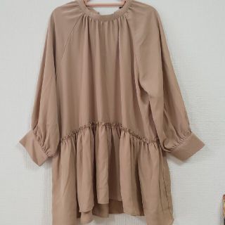 シマムラ(しまむら)のMUMU　ムム　ギャザー　ティアードブラウス　バックリボン　チュニック　グレイル(シャツ/ブラウス(長袖/七分))