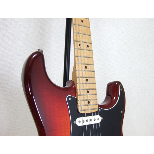 Fender(フェンダー)のFender Player Stratocaster Plus Top 楽器のギター(エレキギター)の商品写真
