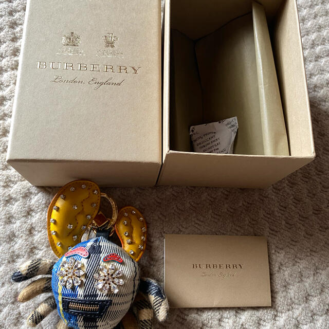 BURBERRY(バーバリー)のBURBERRY バーバリー キーホルダー チャーム  レディースのファッション小物(キーホルダー)の商品写真