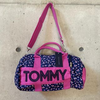 トミーヒルフィガー(TOMMY HILFIGER)の★トミー ヒルフィガー★レア！ショルダー バッグ ピンク ネイビー 花柄 新品(ショルダーバッグ)