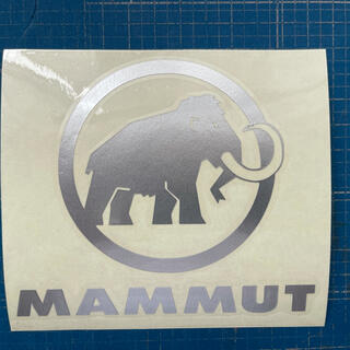 マムート(Mammut)のカッティングシート加工（シルバーと黒）各一枚(登山用品)