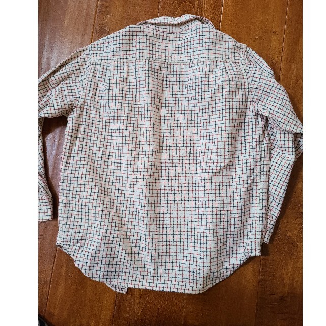 UNIQLO(ユニクロ)の男児　シャツ キッズ/ベビー/マタニティのキッズ服男の子用(90cm~)(Tシャツ/カットソー)の商品写真