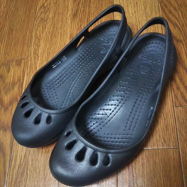 crocs(クロックス)のcrocs marinedi black W5 レディースの靴/シューズ(ハイヒール/パンプス)の商品写真