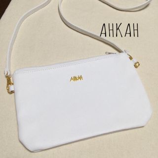 アーカー(AHKAH)の美品 アーカー バッグショルダー(ショルダーバッグ)