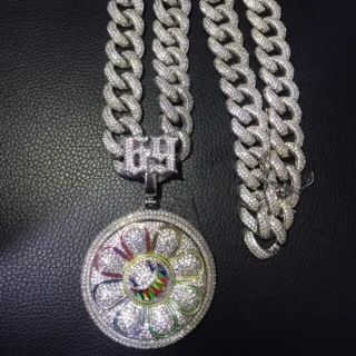 BIGテカシ フラワー スピン ブリンブリン ネックレス 6ix9ine の BIGテカシ フラワー スピン ブリンブリン ネックレス 6ix9ine の