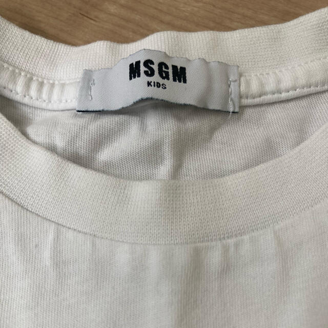 MSGM(エムエスジイエム)の2点セット　MSGM kids Tシャツ　白黒 キッズ/ベビー/マタニティのキッズ服男の子用(90cm~)(Tシャツ/カットソー)の商品写真