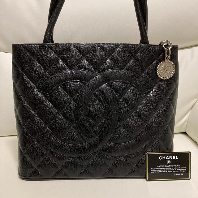 大人気SALECHANEL 新品・未使用 CHANEL シャネル ☆トートバッグ シャネルの通販 by Ur's  shop｜シャネルならラクマハンドバッグ