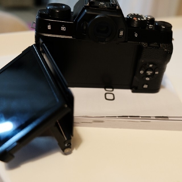 fuji camera black xt100 xc15-45kit の通販 by satuo's shop|ラクマ お得最新作