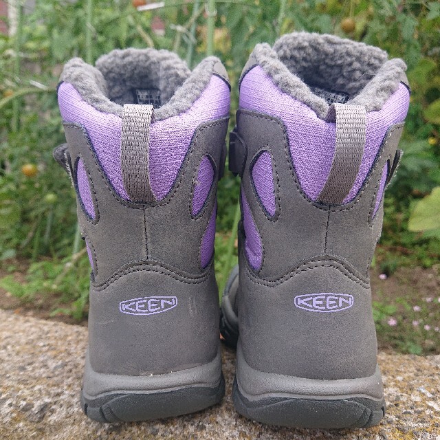 KEEN(キーン)のKEEN キッズ スノーブーツ 16cm キッズ/ベビー/マタニティのキッズ靴/シューズ(15cm~)(ブーツ)の商品写真