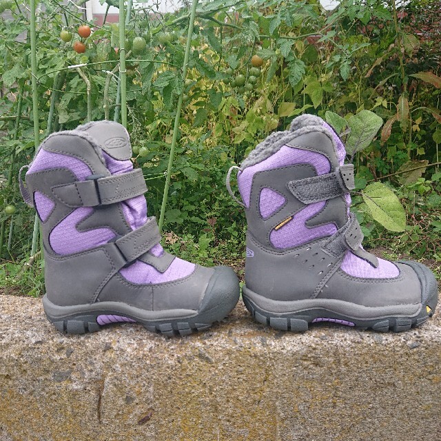 KEEN(キーン)のKEEN キッズ スノーブーツ 16cm キッズ/ベビー/マタニティのキッズ靴/シューズ(15cm~)(ブーツ)の商品写真