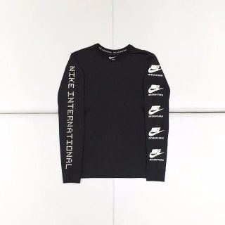 ナイキ(NIKE)の今日だけ 完売 新品 M NIKE ロンT シュプリーム好きに(Tシャツ/カットソー(七分/長袖))