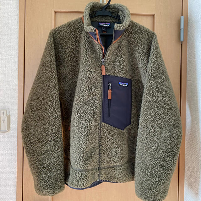 2019年限定カーキ　Patagonia レトロX