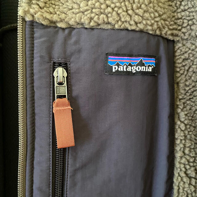 2019年限定カーキ　Patagonia レトロX