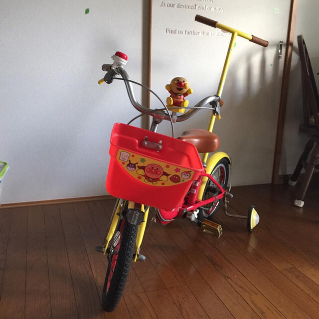 M&M   アンパンマン　14インチ子供用自転車❤️専用 キッズ/ベビー/マタニティの外出/移動用品(自転車)の商品写真