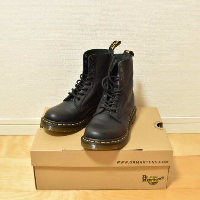 激安通販 Dr. Martens PASCAL VIRGINIA ドクターマーチン 8ホー | www