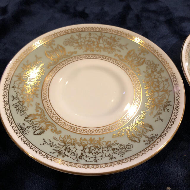 WEDGWOOD(ウェッジウッド)のウェッジウッド　コロンビアセージグリーン　スープカップ&ソーサー　パン皿　2個 インテリア/住まい/日用品のキッチン/食器(食器)の商品写真