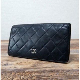 シャネル(CHANEL)のシャネル ラムスキン マトラッセ 2つ折り長財布 ブラック(財布)