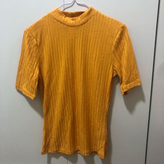 エイチアンドエム(H&M)のh&m トップス　Tシャツ(Tシャツ/カットソー(半袖/袖なし))