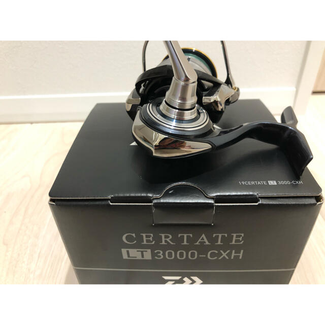 DAIWA(ダイワ)のダイワ　19セルテート　　lt3000-cxh スポーツ/アウトドアのフィッシング(リール)の商品写真