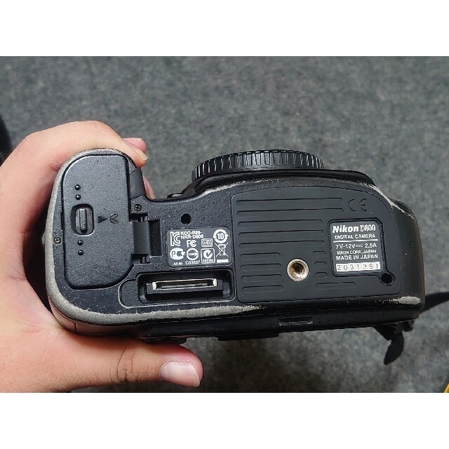 訳アリ値下げ中 Nikon D800 互換BG バッテリー3つ
