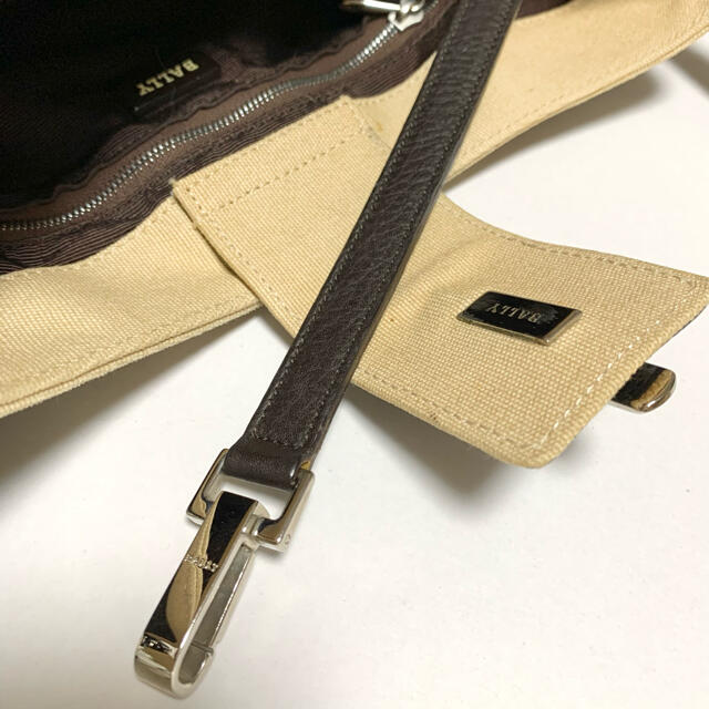 Bally(バリー)の【美品】BALLY キャンバス×本革 ワンショルダーバッグ レディースのバッグ(ショルダーバッグ)の商品写真