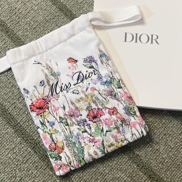 Dior(ディオール)のミスディオール　ノベルティ　ポーチ エンタメ/ホビーのコレクション(ノベルティグッズ)の商品写真