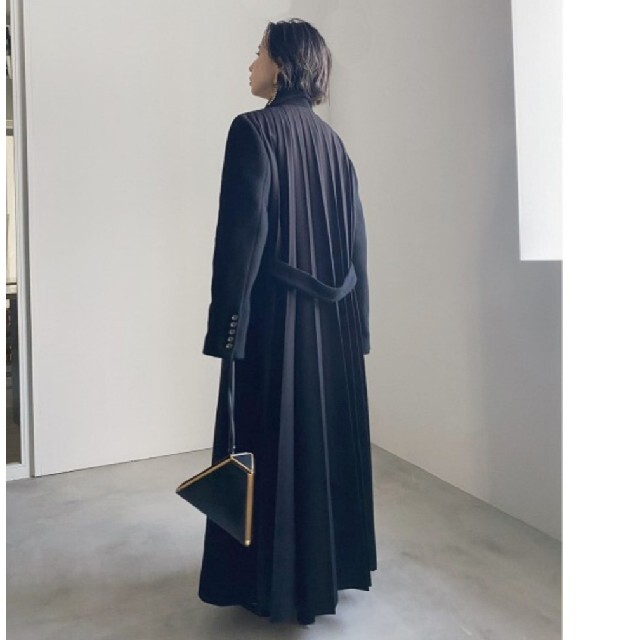 AMERI☆UNDRESSED BACK PLEATS COAT　ブラック　M