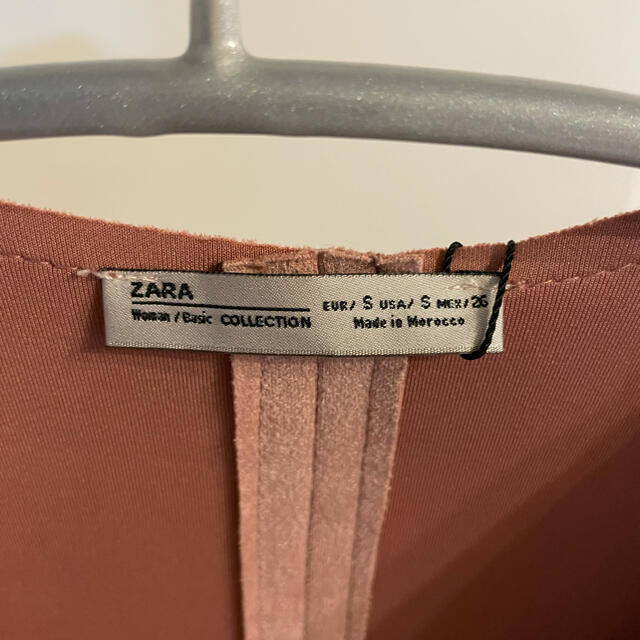 ZARA(ザラ)の新品未使用　フェイクムートン　ノーカラーミディアムコート レディースのジャケット/アウター(その他)の商品写真
