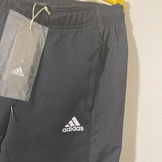 adidas(アディダス)の新品L  adidas アンクルパンツ テッキーウーブンインサート付き 7/8 レディースのパンツ(カジュアルパンツ)の商品写真