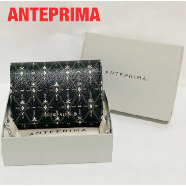 ANTEPRIMA(アンテプリマ)の【美品】ANTEPRIMA　アンテプリマ　三つ折り財布　総柄　牛革　付属品付き レディースのファッション小物(財布)の商品写真