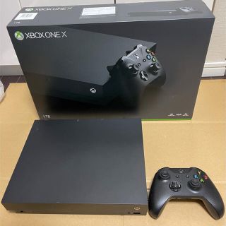 マイクロソフト(Microsoft)のMicrosoft XBOX ONE X 1TB 4K 本体(家庭用ゲーム機本体)