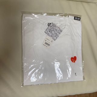 ユニクロ(UNIQLO)のBT21   UTコラボTシャツ　TATA(アイドルグッズ)