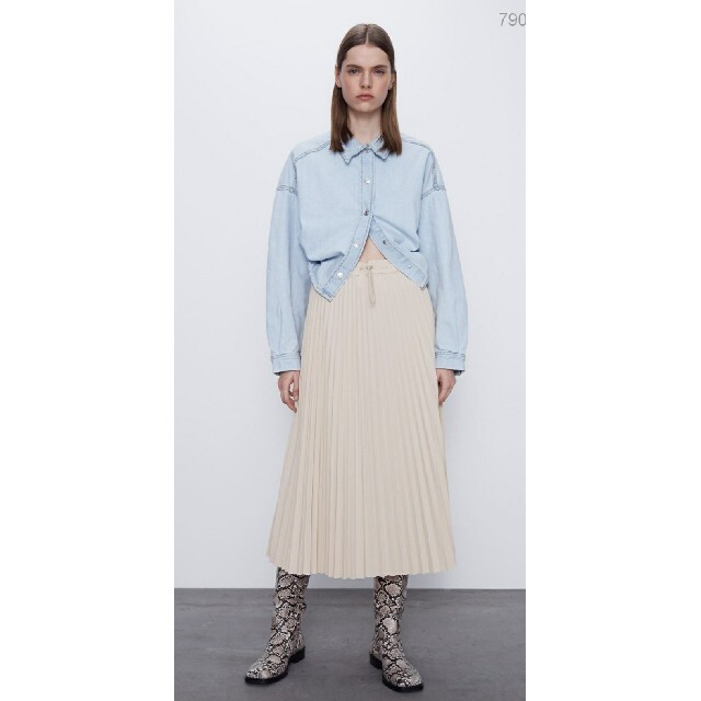 ZARA(ザラ)の新品☆ZARA　プリーツスカート　クリーム　XSサイズ レディースのスカート(ロングスカート)の商品写真