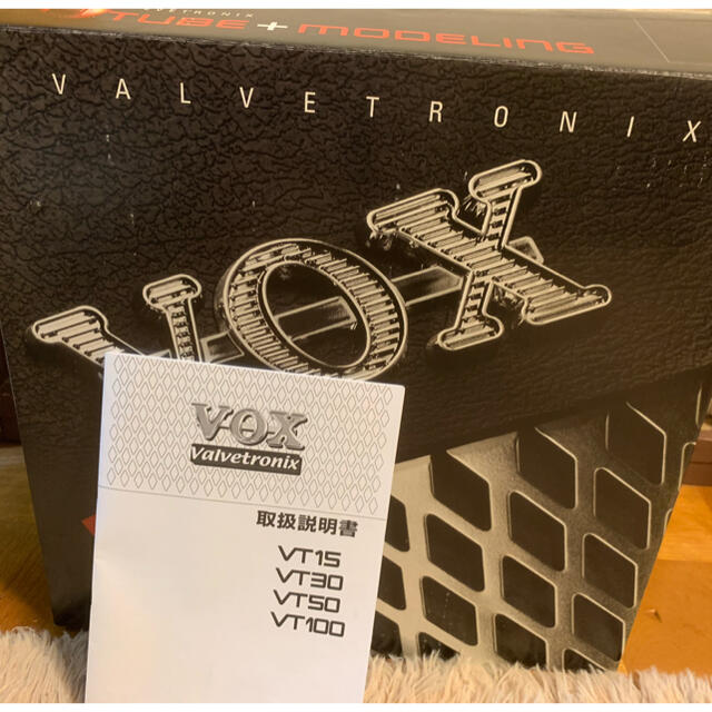 VOX(ヴォックス)のVOX VT15 ギターアンプ 楽器のギター(ギターアンプ)の商品写真