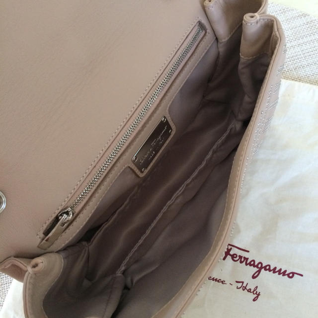 Salvatore Ferragamo(サルヴァトーレフェラガモ)の♡nao様♡専用 レディースのバッグ(ショルダーバッグ)の商品写真