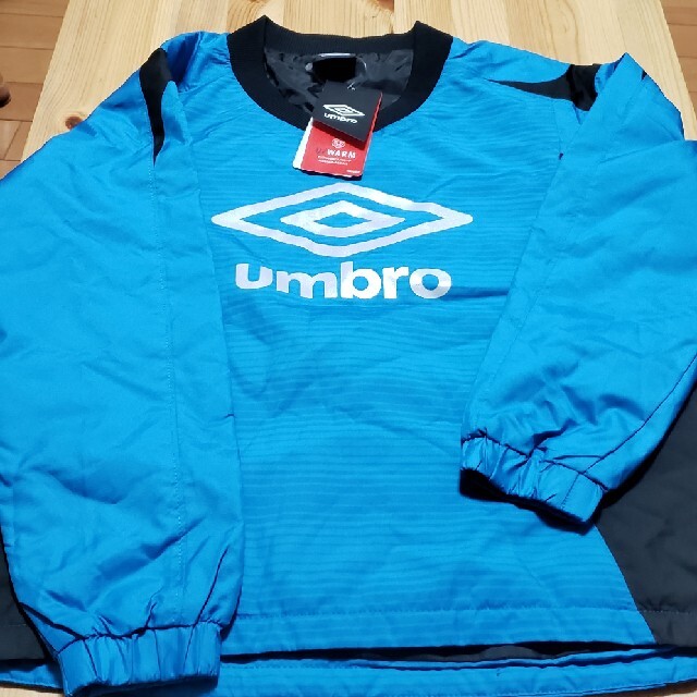 UMBRO(アンブロ)のumbro   キッズ　WARM   キッズ/ベビー/マタニティのキッズ服男の子用(90cm~)(ジャケット/上着)の商品写真