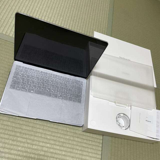 美品MacBook Air 2020 スペースグレイ(Core i7, 16G)