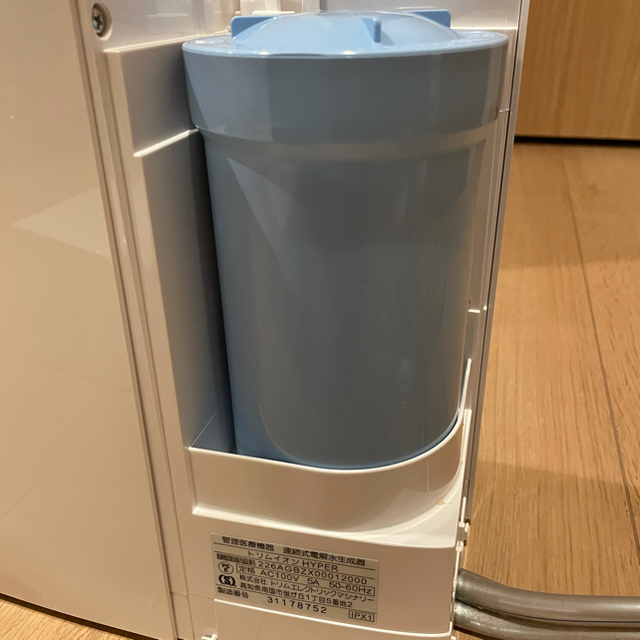 （スピナーさん専用）　電解水素水整水器　日本トリム　トリムイオンハイパー インテリア/住まい/日用品のキッチン/食器(浄水機)の商品写真