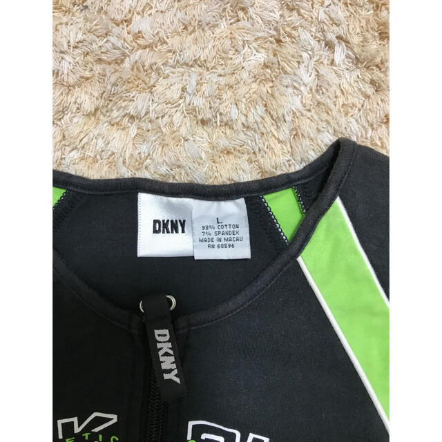 DKNY(ダナキャランニューヨーク)のDKNY トップス レディースのトップス(Tシャツ(半袖/袖なし))の商品写真