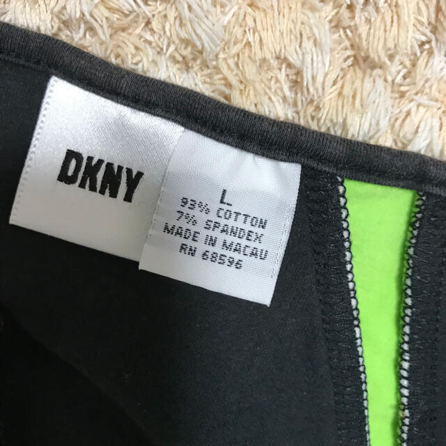 DKNY(ダナキャランニューヨーク)のDKNY トップス レディースのトップス(Tシャツ(半袖/袖なし))の商品写真