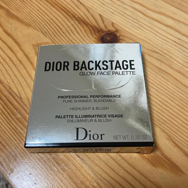 Diorバックステージフェイスグロウパレット001