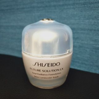 シセイドウ(SHISEIDO (資生堂))のフューチャーソリューションLX トータル　ラディアンス　ファンデーションｅ(ファンデーション)