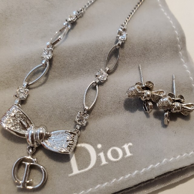 定番人気！ Christian Dior - Christian Dior　クリスチャンディオール　ネックレス　ピアス　セット ネックレス