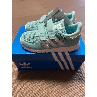 アディダス(adidas)の【新品未使用】adidas  KIDS スニーカー （ブルー）16cm(スニーカー)