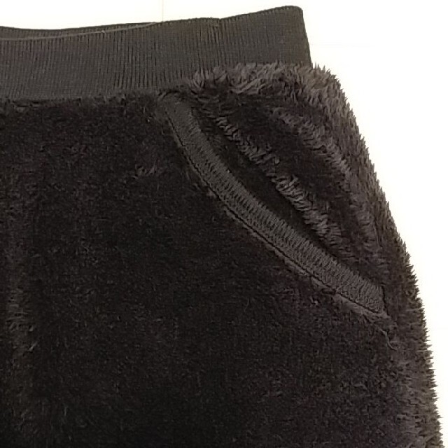 UNIQLO(ユニクロ)のバドゥ様★UNIQLO ファーリー フリーススカート Msize レディースのスカート(ひざ丈スカート)の商品写真